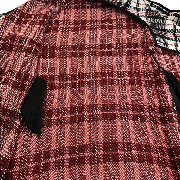 Blu Pepper Plaid Coat Size Large - Picture 10 of 17